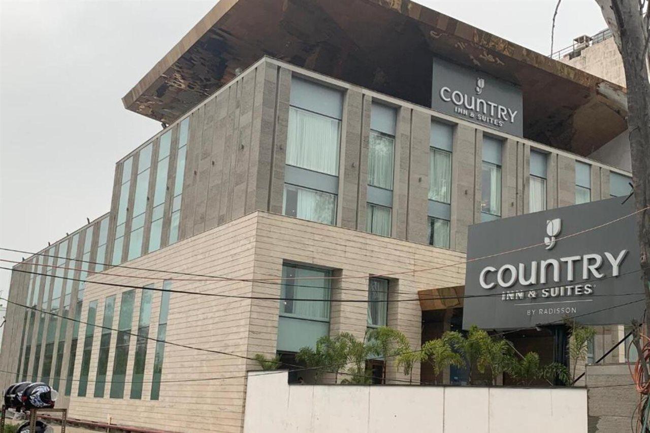 Country Inn & Suites By Radisson Chandigarh Zirakpur Exterior foto